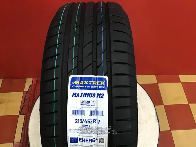 ホイール・タイヤ 17インチ新品エクシーダーE08(DS)新品タイヤ4本set