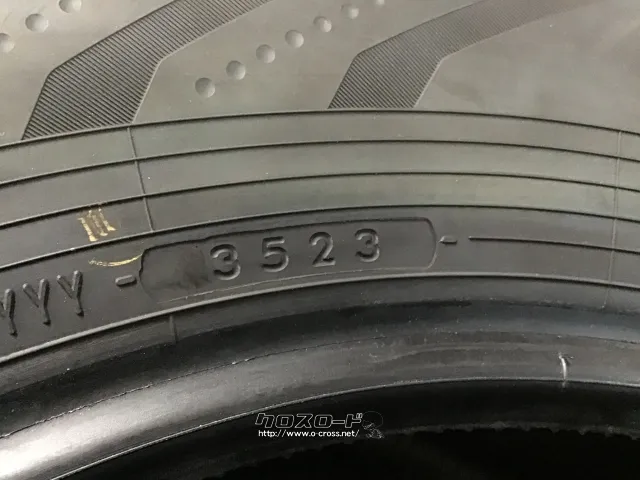 タイヤ T5●17インチ【新車外し】ヨコハマ・アドバンV03 225/65R17 4本s