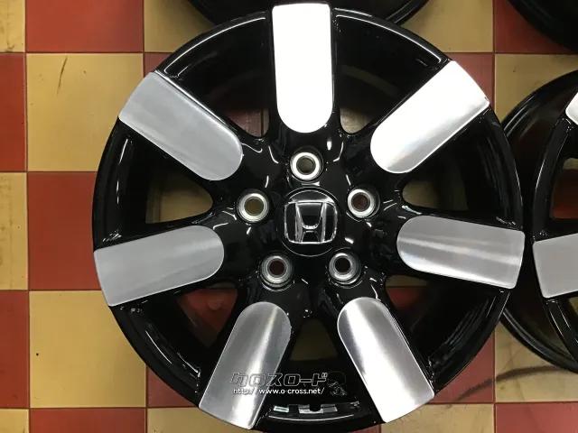 esel ❤︎ ① 新型フリード AIR EX 15インチ純正アルミホイール 新型フリード AIR EX 15インチ 純正アルミホイール その2 新車外し品