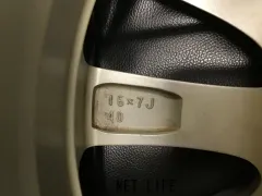 ホイール 16インチ中古マークX純正アルミ4本set J33