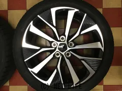 ホイール・タイヤ 18インチ【新車外し】トヨタVOXYモデリスタウィングダンサーXⅦ　4本set国