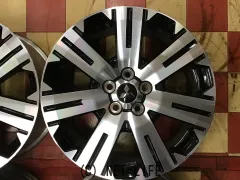 ホイール 18インチ中古デリカD:5純正アルミ4本set　J34
