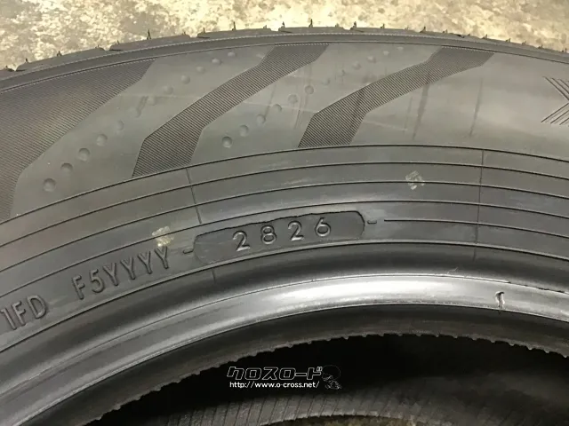 タイヤ 17インチ【新車外し】ヨコハマ・アドバンV03 225/65R17 4本set