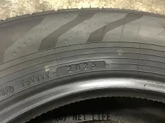 タイヤ 17インチ【新車外し】ヨコハマ・アドバンV03 225/65R17 4本set