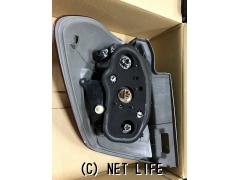 外装・エアロ テールレンズ 右 ☆ラクティス純正 SCP100☆