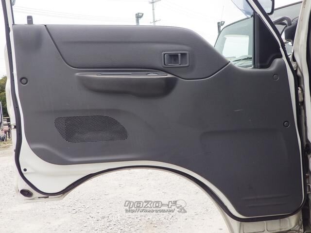 マツダ ボンゴバン 1.8 DX 低床 ハイルーフ・2015(H27)年式・ホワイト