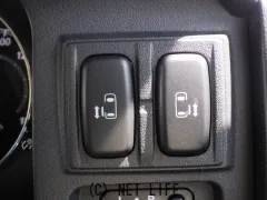 三菱 デリカD：5