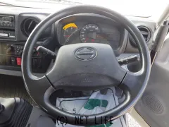 日野自動車 デュトロ