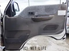 三菱 デリカバン