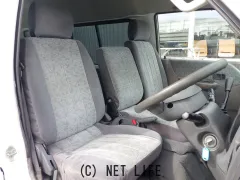 三菱 デリカバン