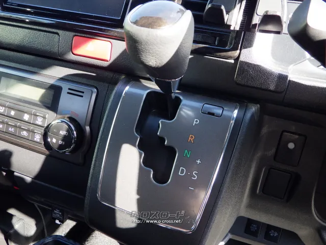 トヨタ ハイエースバン