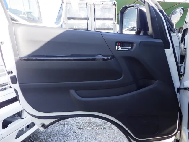 トヨタ ハイエースバン