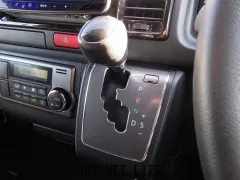 トヨタ ハイエースバン