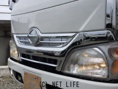 日野自動車 デュトロ