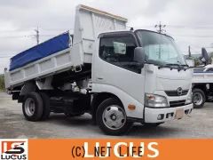 日野自動車 デュトロ