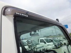 日野自動車 デュトロ