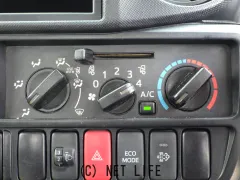 日野自動車 デュトロ