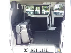 日産 NV350キャラバン