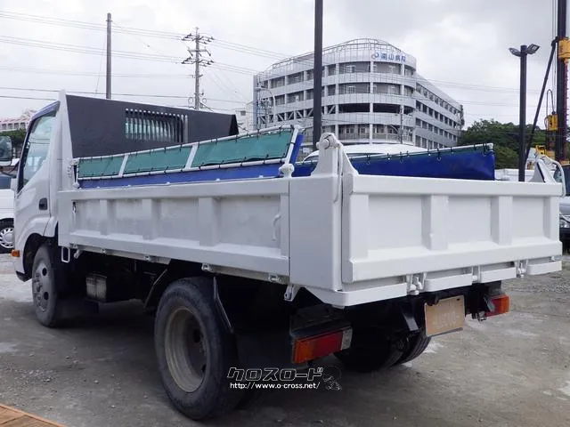 日野自動車 デュトロ