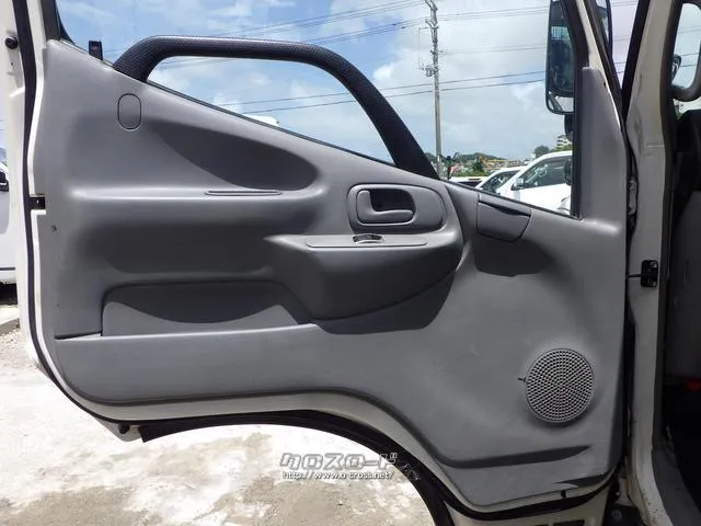 日野自動車 デュトロ