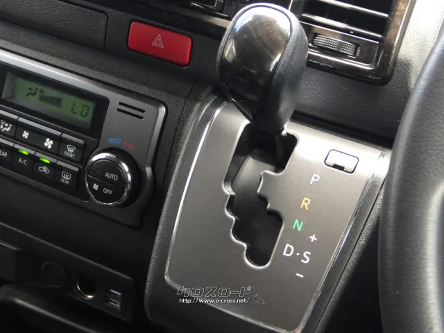 トヨタ ハイエースバン