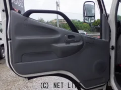 日野自動車 デュトロ