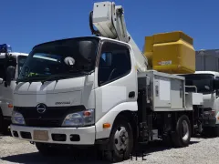 日野自動車 デュトロ