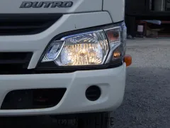 日野自動車 デュトロ