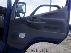 日野自動車 デュトロ