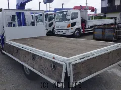 日野自動車 デュトロ
