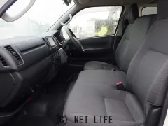 トヨタ ハイエースバン