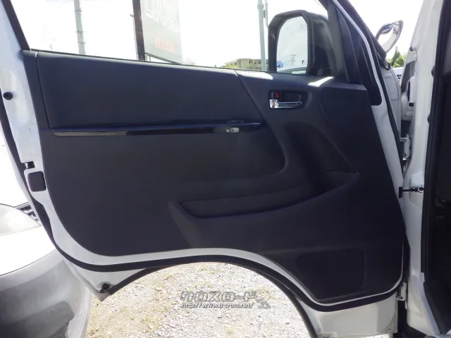トヨタ ハイエースバン