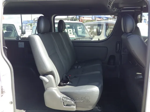 トヨタ ハイエースバン
