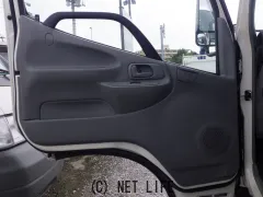 日野自動車 デュトロ