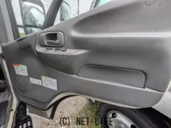日野自動車 デュトロ