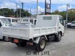 日野自動車 デュトロ