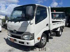 日野自動車 デュトロ