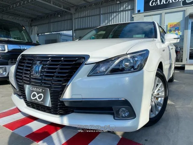 新入庫しました!!本土仕入れ 修復歴なし!! 24ヶ月保証付き!! トヨタ クラウンロイヤル