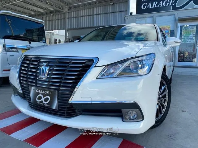 新入庫しました!!本土仕入れ 修復歴なし!! 24ヶ月保証付き!! トヨタ クラウンロイヤル