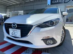 マツダ アクセラ