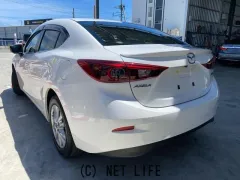 マツダ アクセラ