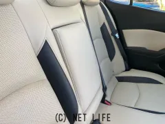 マツダ アクセラ