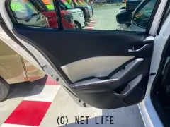 マツダ アクセラ