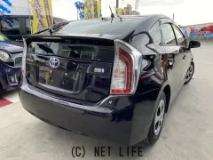 トヨタ プリウス