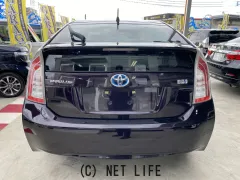 トヨタ プリウス