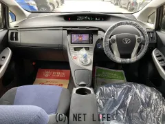 トヨタ プリウス