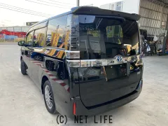 トヨタ ヴォクシー