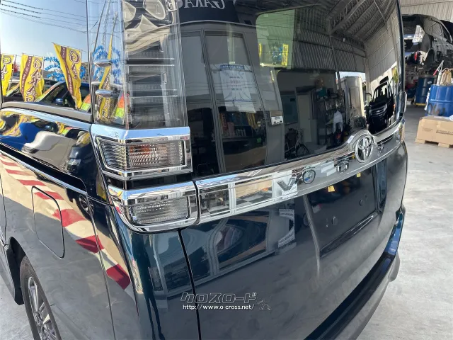 トヨタ ヴォクシー