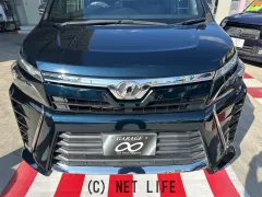 トヨタ ヴォクシー