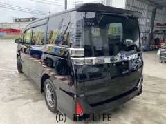 トヨタ ヴォクシー